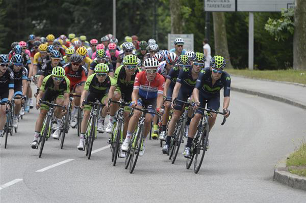 Sebastiaan Lengeveld leads pack